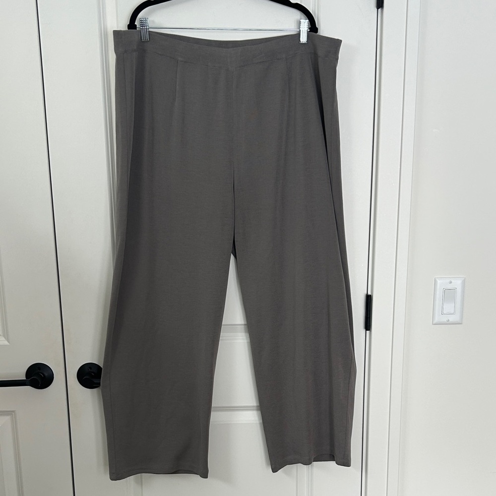 MISOOK size 3X Gray Wider leg pants pull on knit 27” inseam